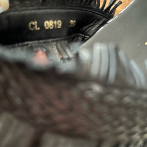 CHRISTIAN DIOR
Lambskin Braided Wave Sandal - Picture 14 of 16